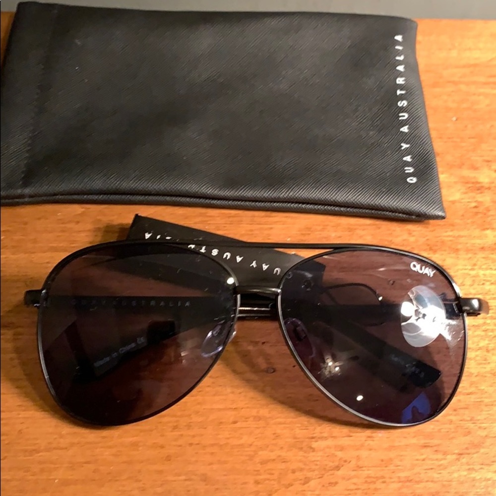 Quay sunglasses NWT
